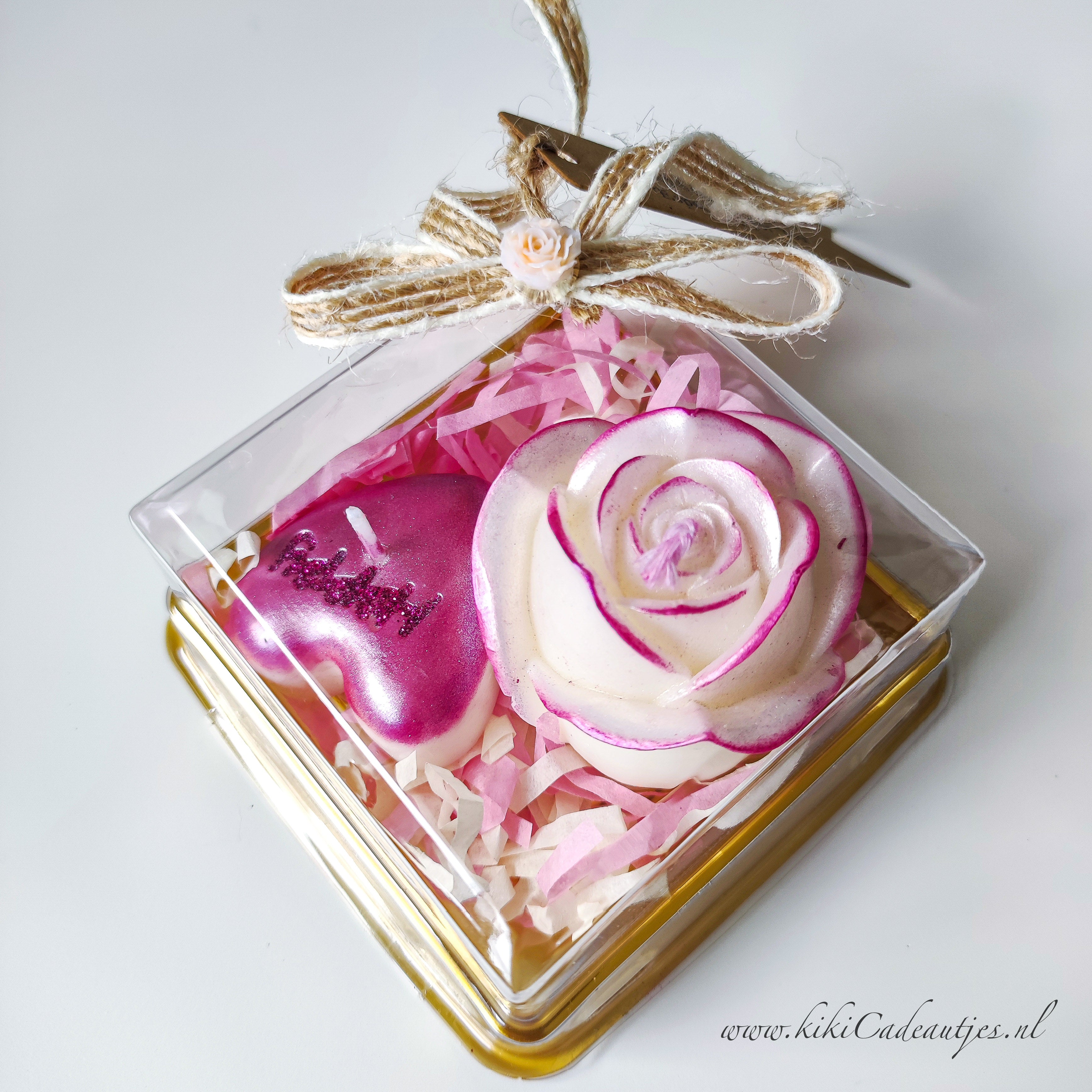 Handgemaakte RozenKaars+Hartkaars in Geschenkdoos